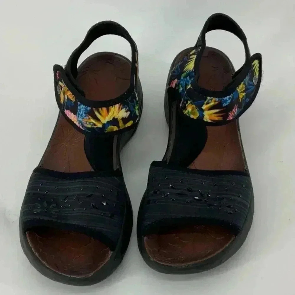 Bzees  SANDALS - Picture 3 of 5